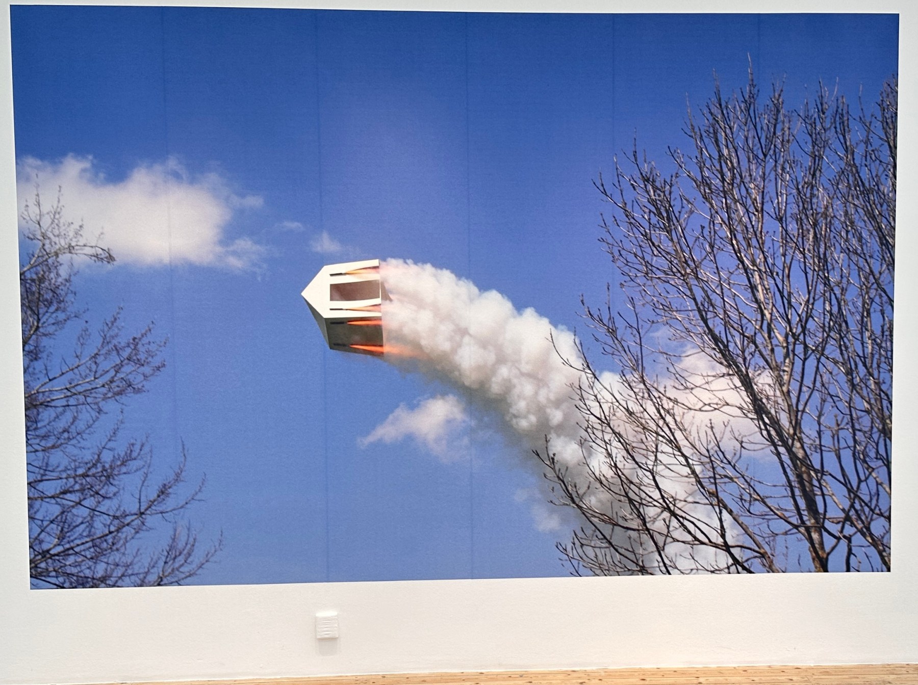 Roman Signer på Malmö Konsthall – MÅNSSONSKULTUR.SE